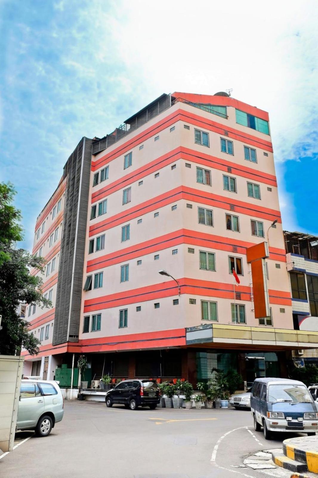 Plaza Hotel Harco Mangga Dua Jacarta Exterior foto