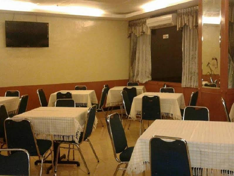Plaza Hotel Harco Mangga Dua Jacarta Exterior foto